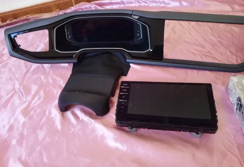 Cockpit polo 6r +écran complet