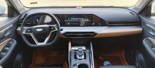 Geely X6 Pro  2025 Luxury 