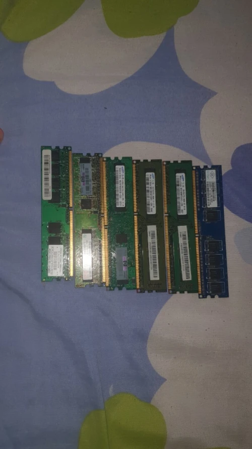 Ram ddr3 2gb×3 و512gb×3 ddr2 و 1gb ddr2