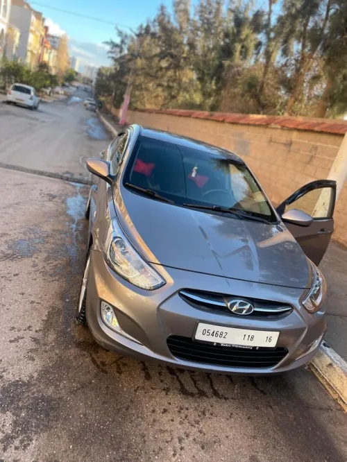 Hyundai Accent RB  5 portes 2018 GL DZ