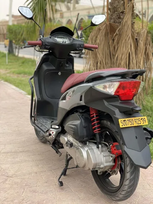 SYM SR 2025