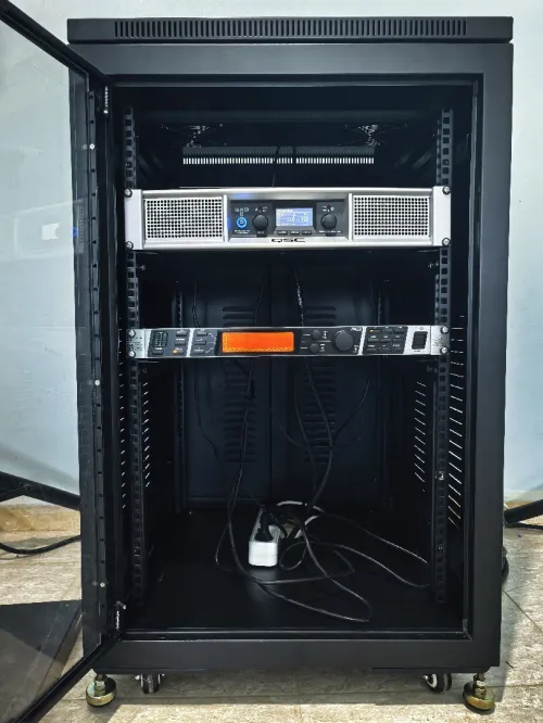 SONO IMPORT FRANCE, AMPLI, BAFFES, PIEDS, ÉQUALISEUR, ARMOIRE ETAT NEUF (PRIX 110 MILLIONS)