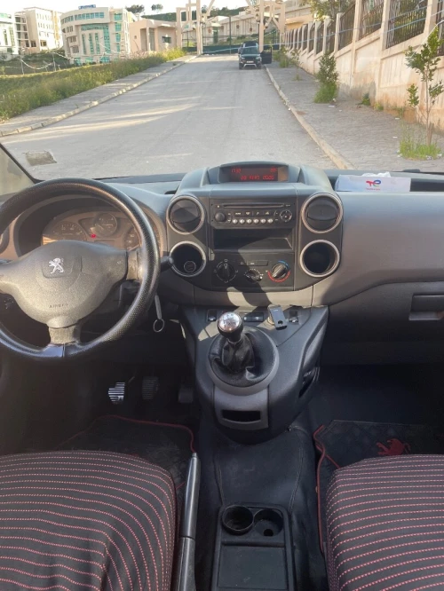 Peugeot Partner 2013 B9