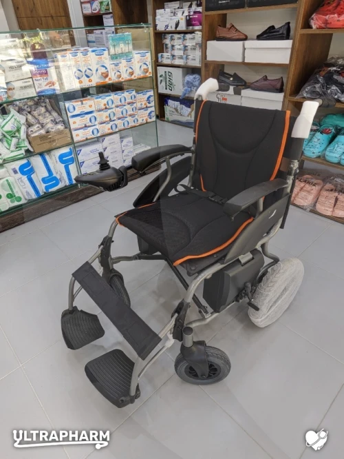 Vente Gros et Détail de Matériel Médical et d'Orthopédie : Tout type de fauteuil roulant, canne, couches adulte, bequille et chaise percée garde-robe (Yuwell, Kaiyang)