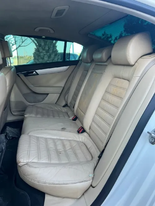 Volkswagen Passat 2011 Carrat plus