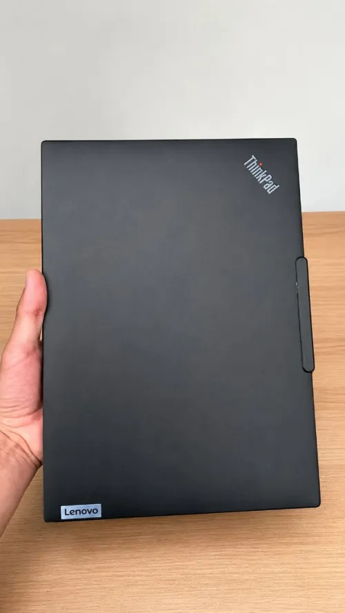 LENOVO THINKPAD T14 GEN 5 ULTRA 7 Écran tactile