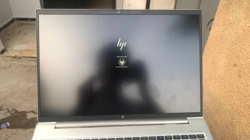 HP EliteBook 860 G10 i5 13th Gen / 16GB RAM / SSD NVMe / État Neuf / Chargeur 100W USB-C