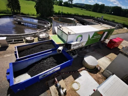 Traitement des effluents liquides par une solution mobile sur site