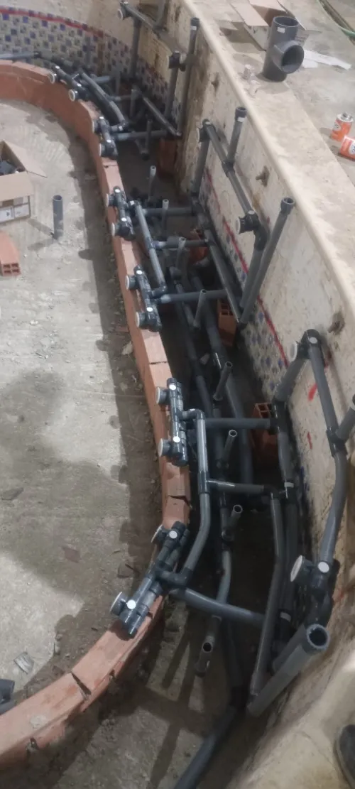  Construction de piscines 
