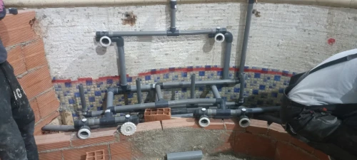  Construction de piscines 