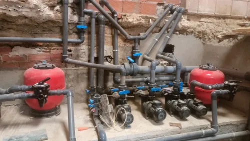 Construction de piscines 