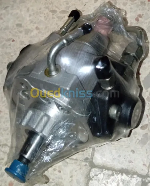 POMPE INJECTION NAVARA