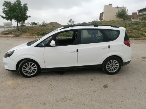 JAC J6 2017 Luxury