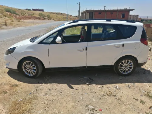 JAC J6 2017 Luxury