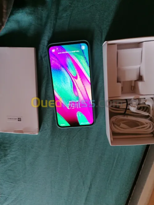 Samsung A40