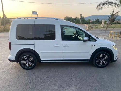 Volkswagen Caddy 2017 Alltrak