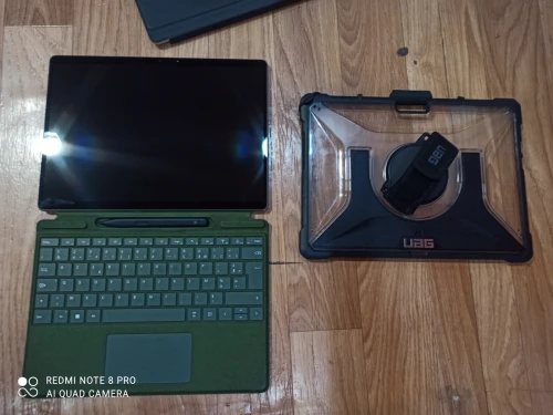Surface pro 9 + stylet + antichoc