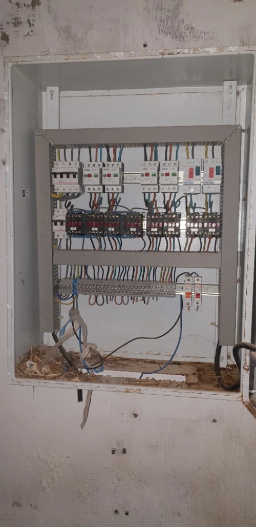 Batterie poules pendeuses 4800 sujets
