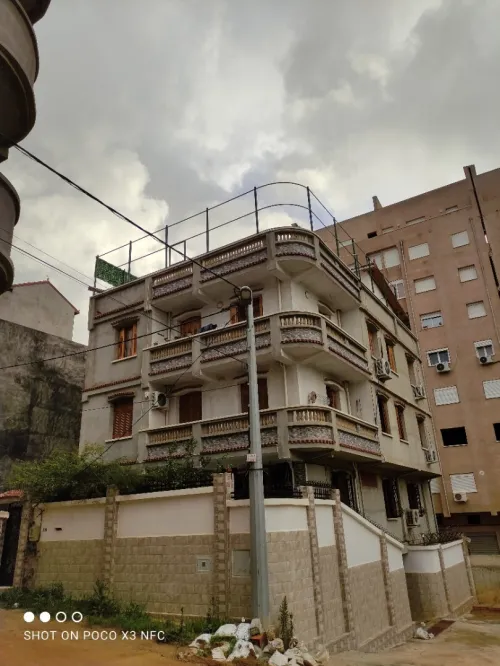 Clôture gazon synthétique