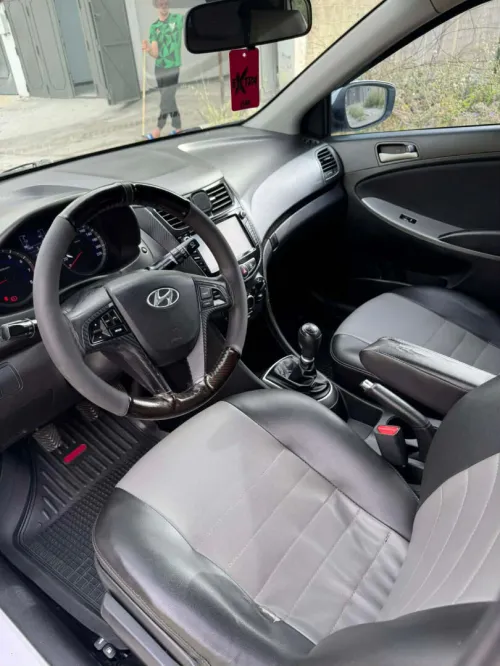 Hyundai Accent RB  4 portes 2018 
