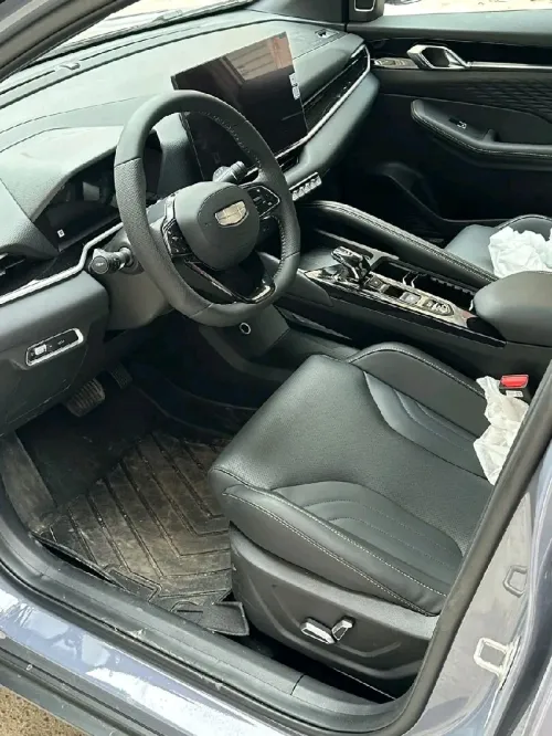 Geely Coolray 2026 