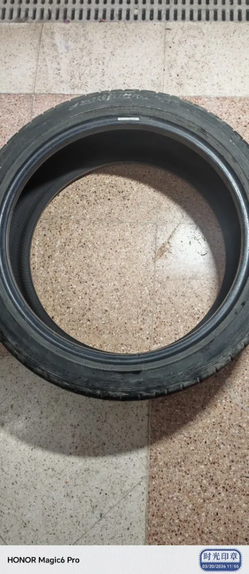Pneu Bridgestone 225 40 R18 92 Y