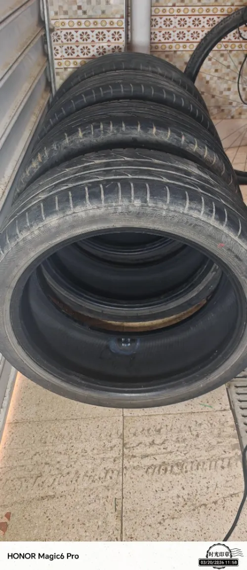 Pneu Bridgestone 225 40 R18 92 Y