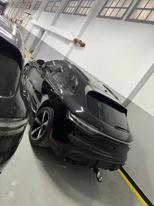 Porsche Macan T 2026 Full carbone
