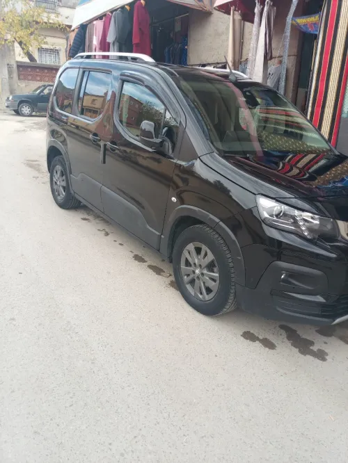 Peugeot Partner 2022 Rifter