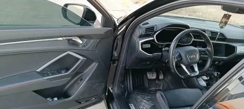 Audi Q3 2022 Q3