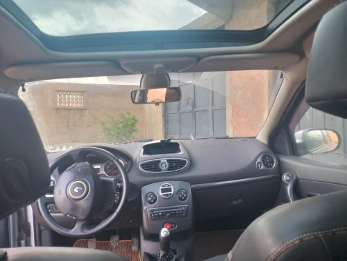 Renault Clio 3 2011 Night and Day