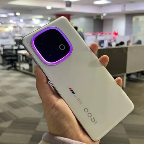 vivo iQOO vivo iQOO 13