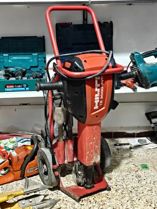 Marteau démolisseurs HILTI TE 3000AVR 