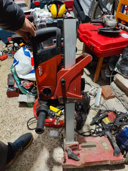 Carroteuse HILTI DD150