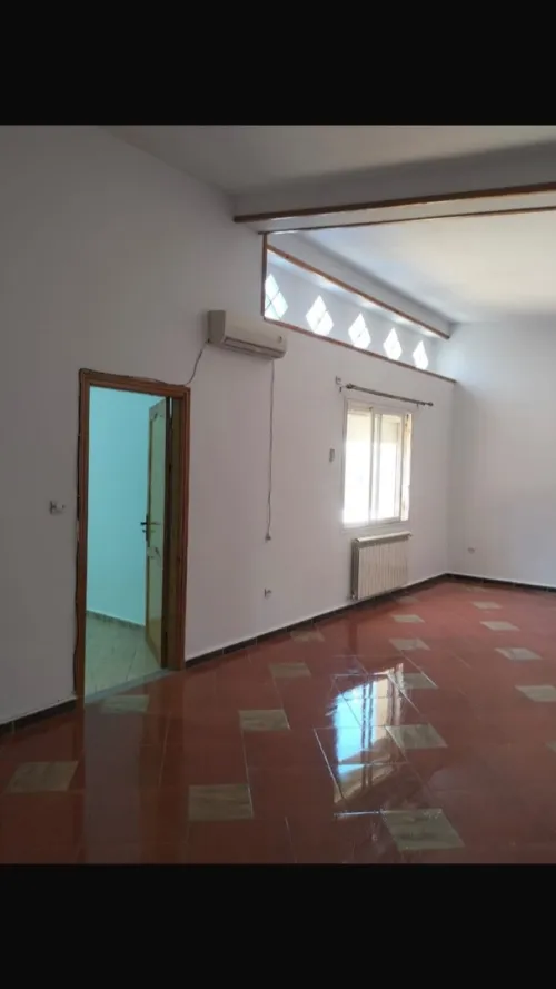 Location Appartement Niveau de villa F3 Alger Draria