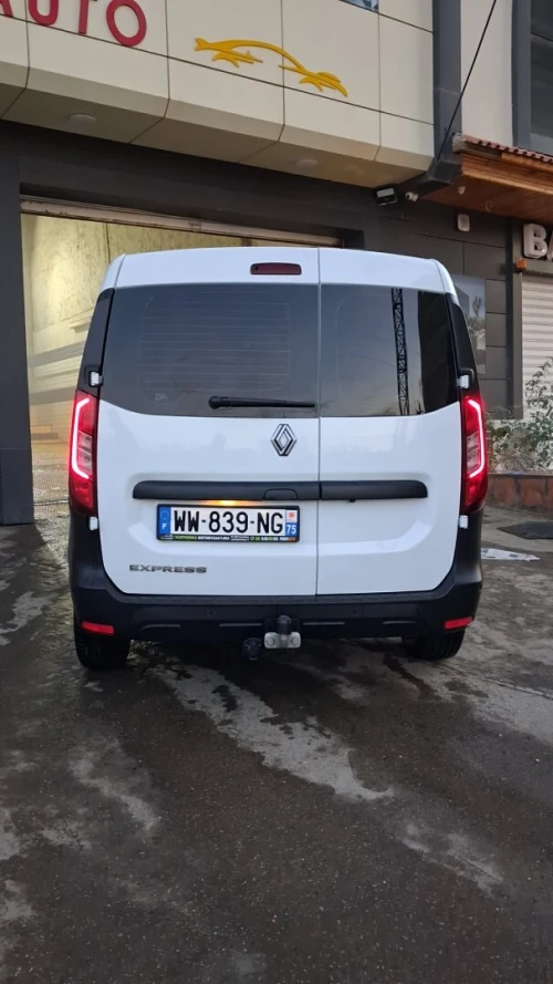 Renault New express 2024 