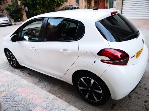 Peugeot 208 2019 Active Facelift