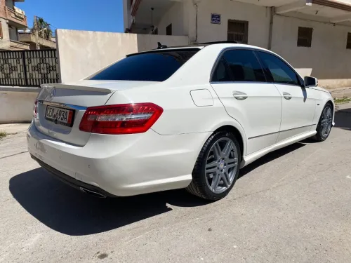 Mercedes Classe E 2012 AVANTGARDE Pack AMG