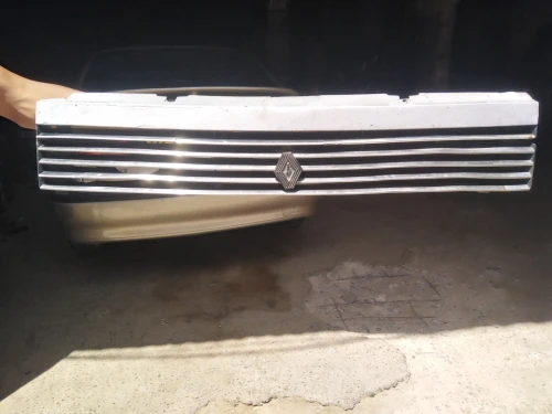 كابو + كالندر  رونو 25 اونسيا 1987 Capot +calandre Renault 24 ancienne  0670971579