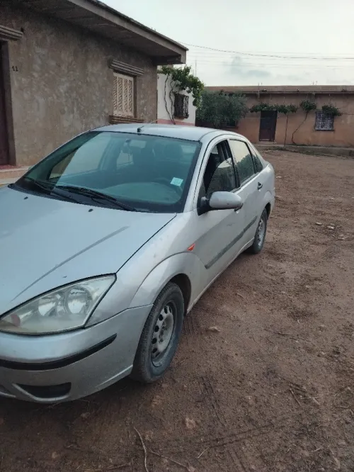 Ford Focus 4 portes 2005 Focus 4 portes
