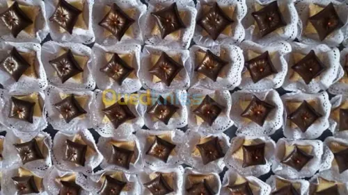 Confection différents types de gâteaux
