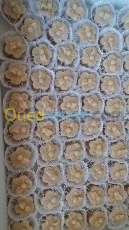 Confection différents types de gâteaux