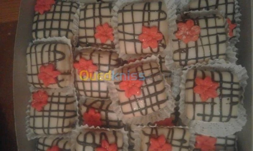 gâteux sur commande 