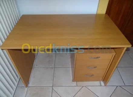 fabricant de bureau sur mesure