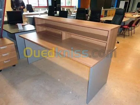 fabricant de bureau sur mesure