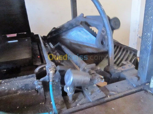 UNE CHAINE COMPLETTE DE GAUFRETTE