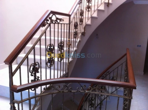 atelier spécialisé - " PEINTURE métal 