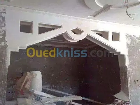 Décoration en plâtre