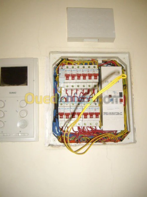 electricité batiment  installé parabol