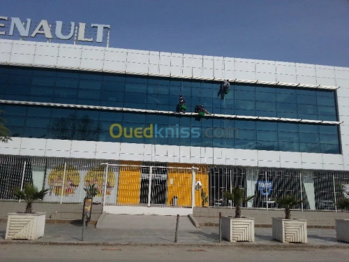 travaux avec corde, cordiste urbain